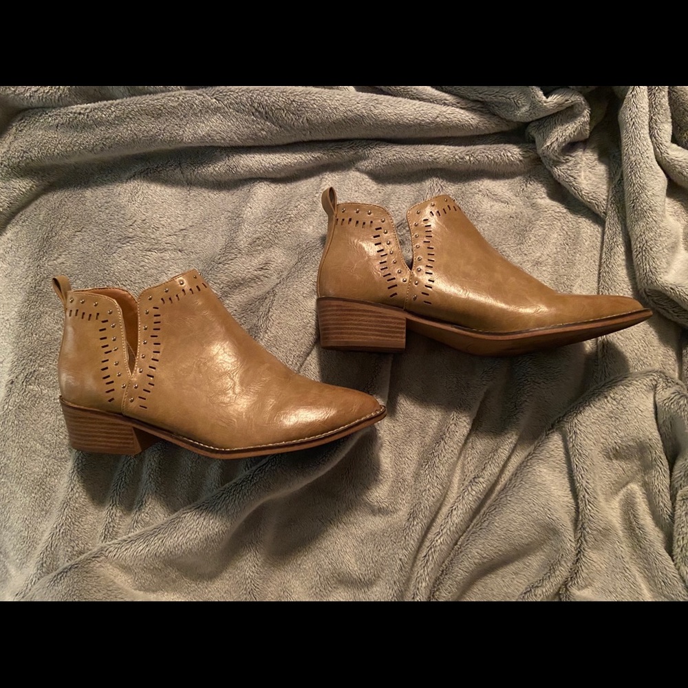 Tan, faux leather, ankle boots.